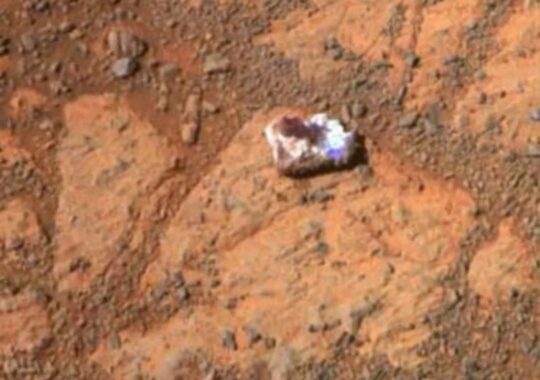 Mars donut! The persistent rover spots a holey rock on the Red Planet